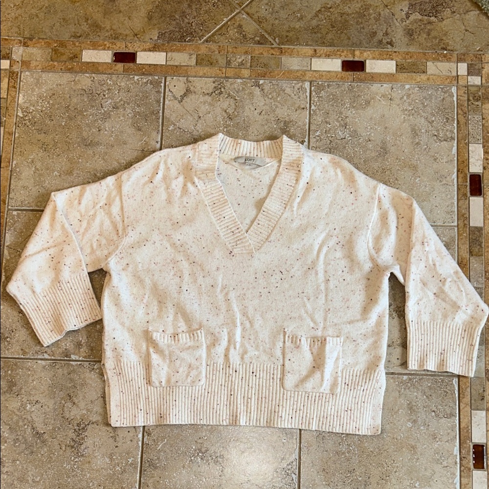 LOFT Speckled Cream V-Neck Sweater